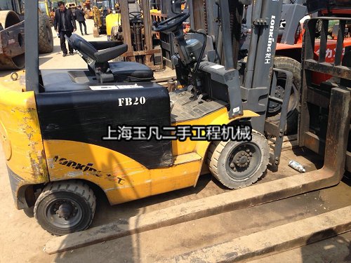 ����2�ֵ�ƿ�泵���ۣ��¿��������2��С��ƿ�泵ת�ã�4��ʵ��̥